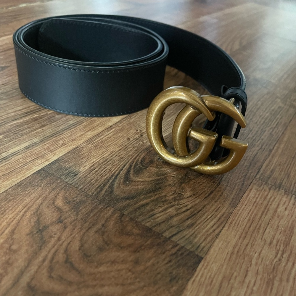 Double G never worn black leather Gucci Belt